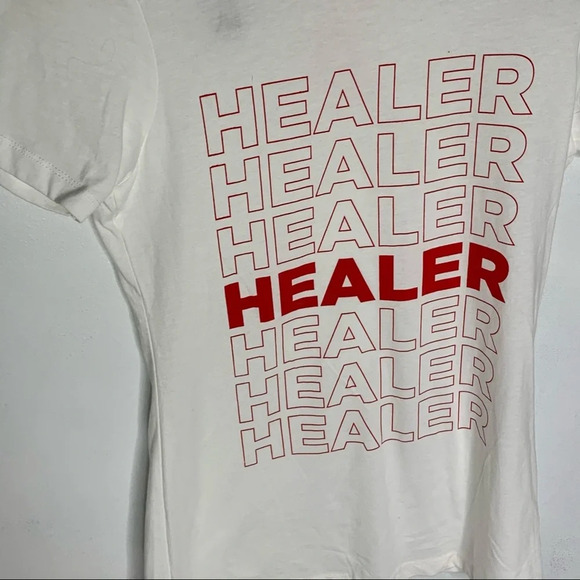 Mystic Monday Healer T shirt Medium - Picture 3 of 5